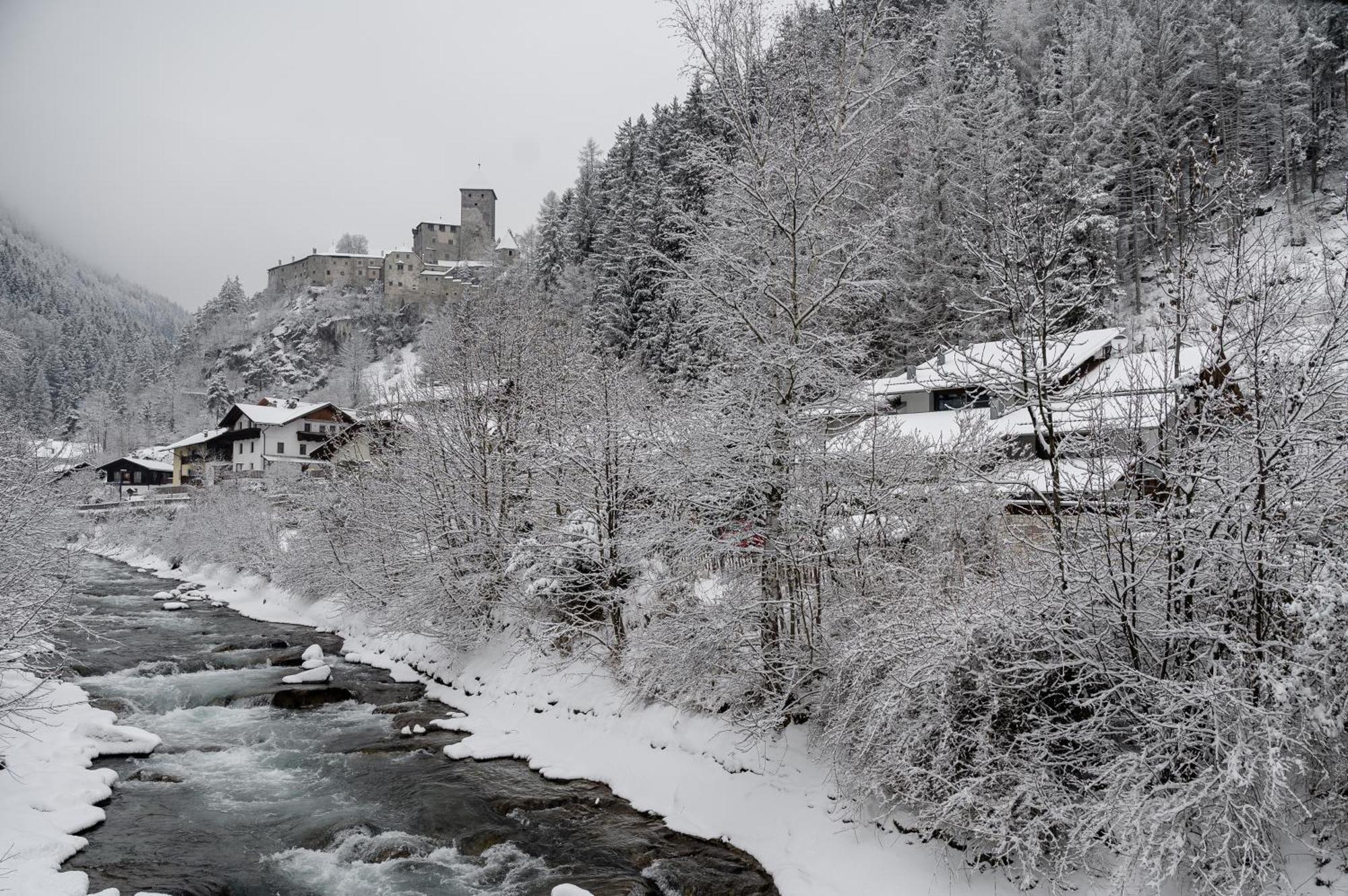 Residenz Feldmuehle Unterhalb Der Burg Taufers Apartamento Campo Tures Exterior foto